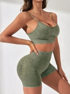 Yoga Basic Seamless High Stretch Sports Set -Sculptive Wear 16789452513f53c0ec71ec74feeb52a0eca1e641ad thumbnail 405x552