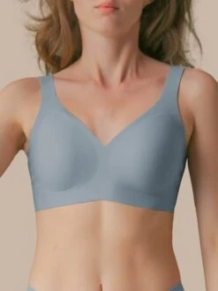 Lightly Lined Sports Bra -Sculptive Wear 16872538504806fbf43208bd0b9c9c4c2bf3087784 thumbnail 405x552
