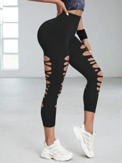 Cut Out Front Wideband Waist Capri Sports Leggings