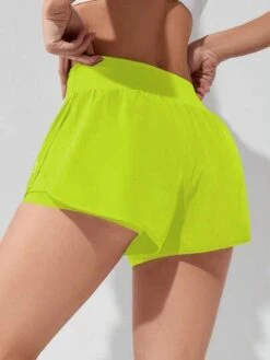 Wideband Waist Tulip Hem Sports Shorts