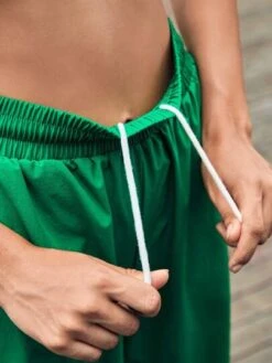 SHEIN Leisure Contrast Piping Slant Pocket Sports Pants -Sculptive Wear 16887323448aa8e07cbae528a5e5d4d285ceb0eb4c thumbnail 405x552