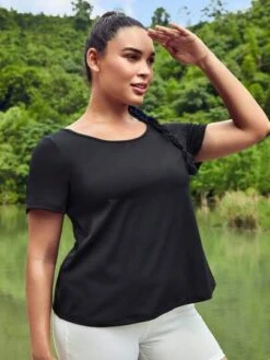 SHEIN Leisure Plus Criss Cross Back Sports Tee -Sculptive Wear 16890767589635237746708cb7d39cd31335ea9dbe thumbnail 405x552