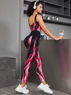 Graphic Print Seamless Sports Set -Sculptive Wear 168907974128ad0d509a28f32afe9de5dc26059a52 thumbnail 405x552