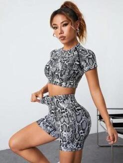 Snakeskin Print Seamless Sports Set -Sculptive Wear 1689139523cde8f60ac403526d665435314326b385 thumbnail 405x552