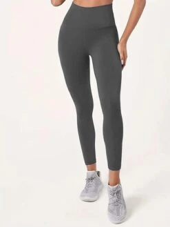 Women Outdoor Cycling Leggings - Capri Length