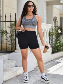 Plus Graphic Print Racer Back Sports Bra -Sculptive Wear 16894178402bc078ee585f51328ed131fdbbeb1319 thumbnail 405x552