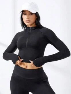 Half Zip Thumb Holes Crop Sports Sweatshirt -Sculptive Wear 1689930062c22dc09d997f84deefabb421219561fa thumbnail 405x552