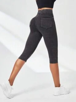 High Stretch Wide Waistband Capri Sports Leggings