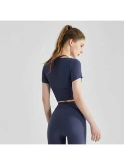 Women's Athletic Sports Short Sleeve T-shirt With Built-in Bra, Tight Waistline For Activities Such As Running And Yoga