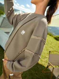 SHEIN In My Nature Women's Heavyweight Oversize Hiking, Workout, Commuting Hoodie With Contrast Stitching -Sculptive Wear 1690526571da62d3e1c171b974c1ff4a0ec0cfa183 thumbnail 405x552