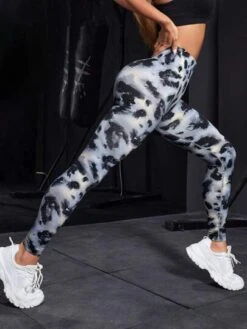 Allover Print Wide Waistband Sports Leggings -Sculptive Wear 16907673386b5ed5bc3cab908608220a8ce69f14e3 thumbnail 405x552