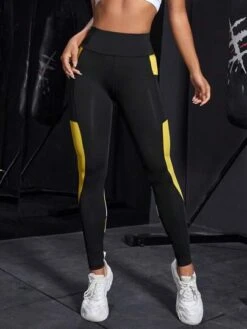 Colorblock Wideband Waist Sports Leggings With Phone Pocket -Sculptive Wear 169079776571180c2d8a2c5a7143b3bb2af62fdb76 thumbnail 405x552
